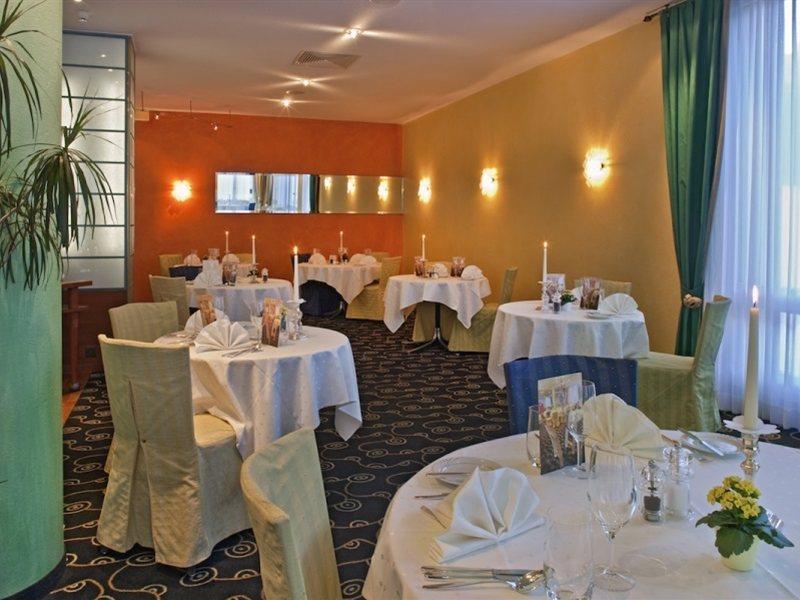 Hotel Metropol Saas-Fee Restoran foto